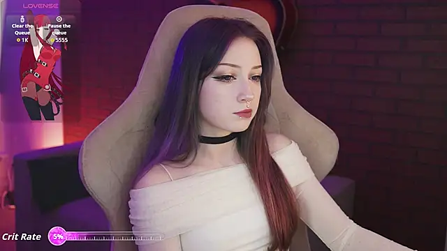 LiliLuna online show from October 2, 9:49 am