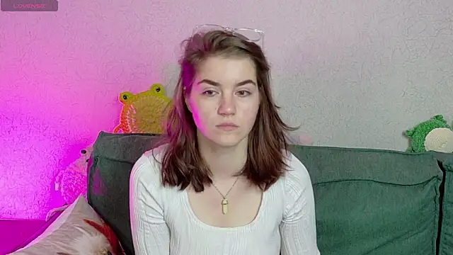 ElzaBlis online show from June 1, 1:02 pm