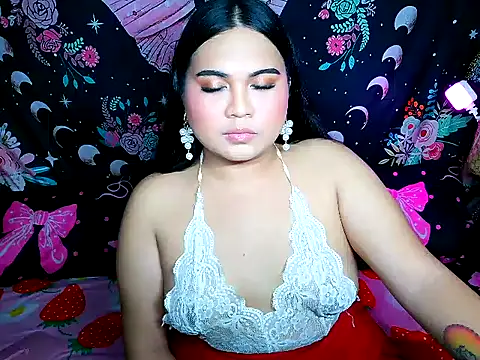 Snapshot of YourThicc_bella chatting on May 30, 4:48 pm YourThicc bella online show from May 30, 4:48 pm