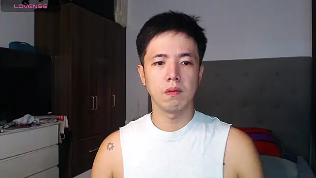 Addictiveboi online show from February 6, 3:44 am