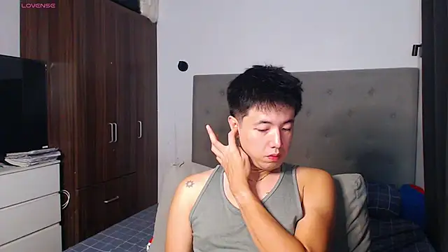 Addictiveboi online show from March 4, 3:56 am