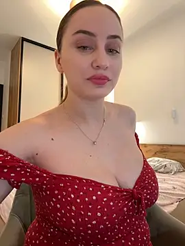 Maribelle Vinnie online show from April 16, 5:25 pm