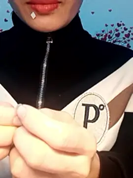 Hinna x online show from February 15, 10:17 pm