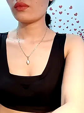 Snapshot of Hinna_x chatting on June 21, 1:30 am Hinna x online show from June 21, 1:30 am