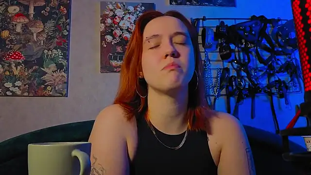 the high priestess online show from April 7, 3:29 am