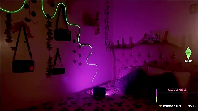 Snapshot of Cata_MW chatting on April 29, 7:09 pm Cata MW online show from April 29, 7:09 pm