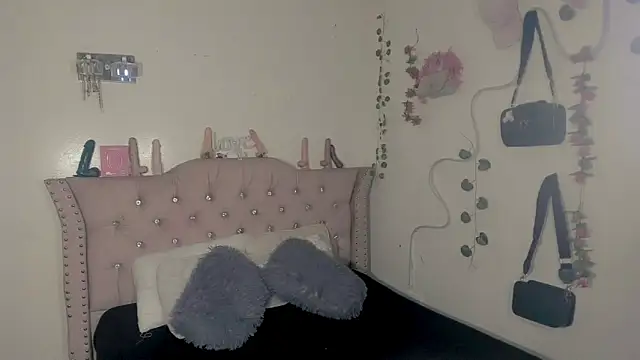 Snapshot of Cata_MW chatting on May 13, 7:11 pm Cata MW online show from May 13, 7:11 pm