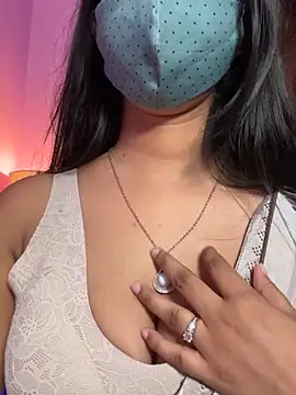Neha18 online show from May 5, 5:43 pm
