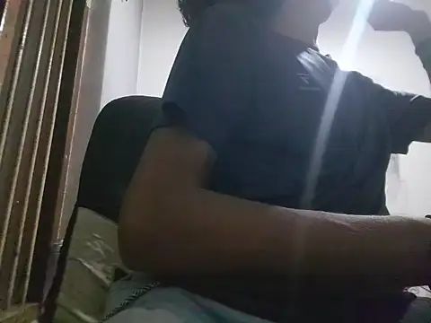 Snapshot of Ashy2001 chatting on September 17, 1:57 pm Ashy2001 online show from September 17, 1:57 pm