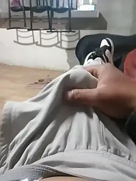 jann1900 online show from March 31, 3:52 am