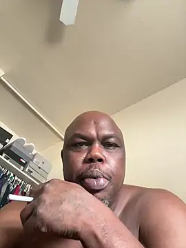 devon3421 online show from February 13, 7:32 pm