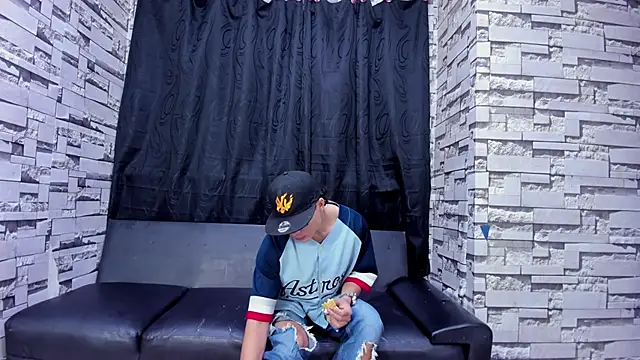 Crazy Cult Sex online show from November 6, 1:12 pm