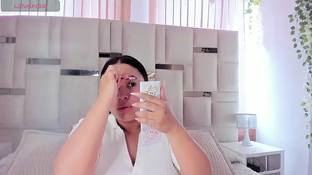 Zoey thompson online show from September 27, 7:52 pm