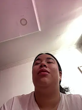 Zoey thompson online show from April 18, 4:11 pm