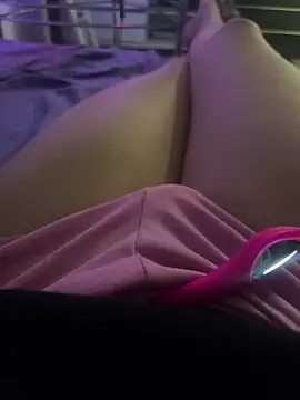 Snapshot of virtualgirlbr chatting on February 10, 8:18 am virtualgirlbr online show from February 10, 8:18 am