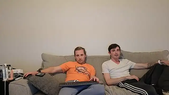 Snapshot of Drakerileyxxx chatting on March 28, 2:00 am Drakerileyxxx online show from March 28, 2:00 am