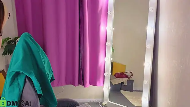 R0cket bunny online show from June 28, 1:11 am