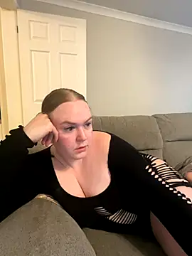 gracelovesxx online show from October 3, 8:33 am