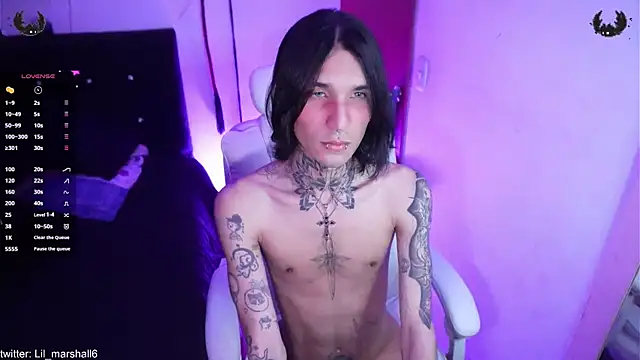 Snapshot of marshall__k chatting on February 6, 2:16 am marshall k online show from February 6, 2:16 am