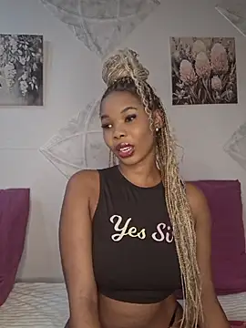 Snapshot of ELAINE_xXxX chatting on May 19, 6:36 pm ELAINE xXxX online show from May 19, 6:36 pm