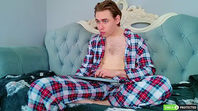 WilliamDyson online show from April 13, 3:12 am