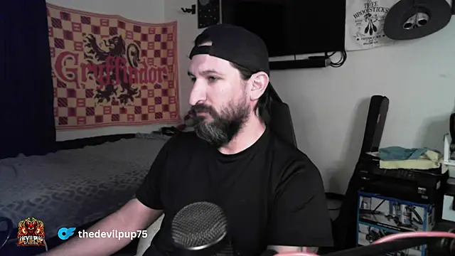 DevilPup75  online show from February 25, 3:05 am