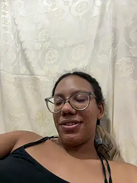 Valen1800 online show from July 4, 1:45 am