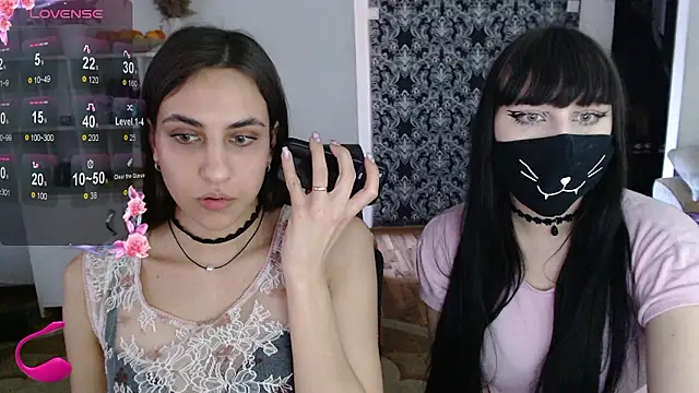 leilajul online show from March 6, 10:56 am