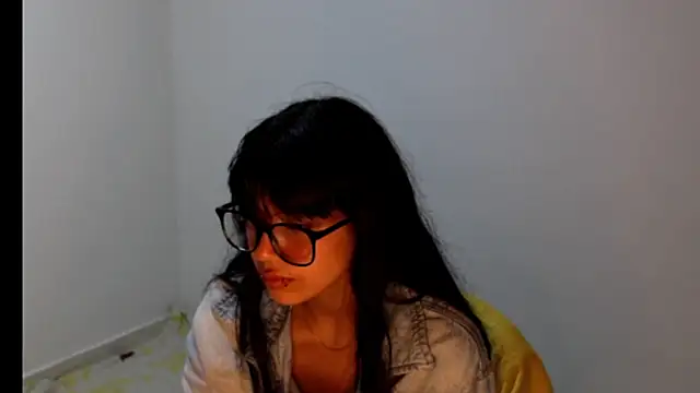 meganmiauu online show from June 17, 1:08 am