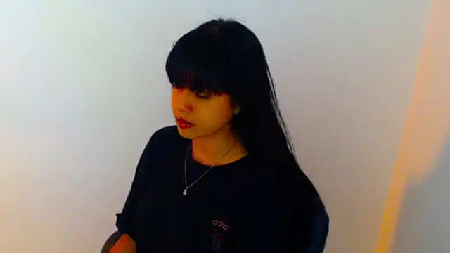 meganmiauu online show from August 2, 1:37 am