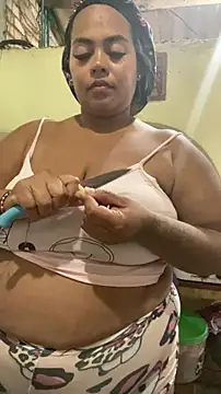 EmilyDuran  online show from March 29, 7:36 pm