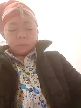 Snapshot of VangLe73 chatting on December 15, 11:31 pm VangLe73 online show from December 15, 11:31 pm