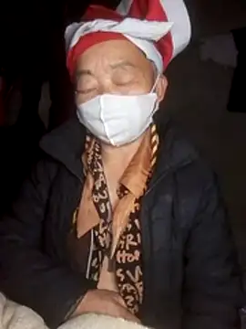 Snapshot of VangLe73 chatting on January 11, 11:21 pm VangLe73 online show from January 11, 11:21 pm