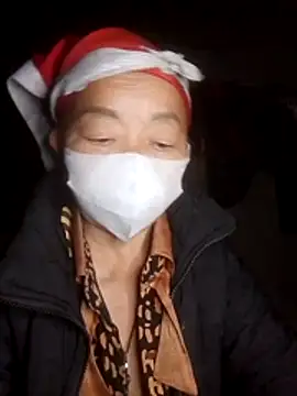 Snapshot of VangLe73 chatting on January 15, 10:09 am VangLe73 online show from January 15, 10:09 am