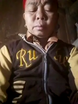 Snapshot of VangLe73 chatting on January 18, 5:33 am VangLe73 online show from January 18, 5:33 am