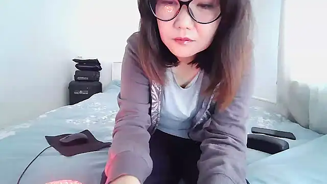 sakuradelreina online show from October 10, 4:00 am