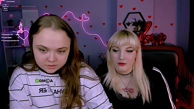 Snapshot of keri_ti chatting on March 4, 8:15 pm keri ti online show from March 4, 8:15 pm