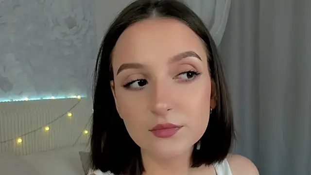 FalineBeacher online show from April 7, 1:06 am