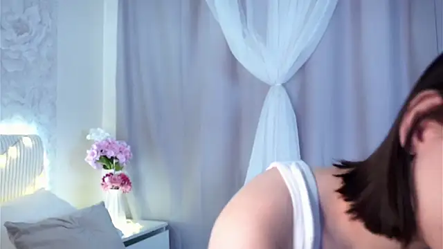 FalineBeacher online show from April 17, 2:36 am