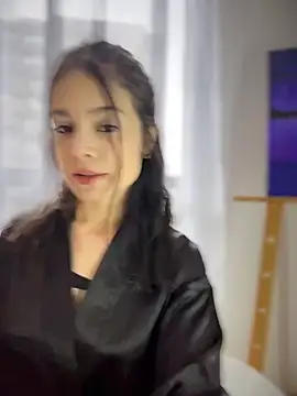 Sofi Leal online show from April 18, 11:36 am