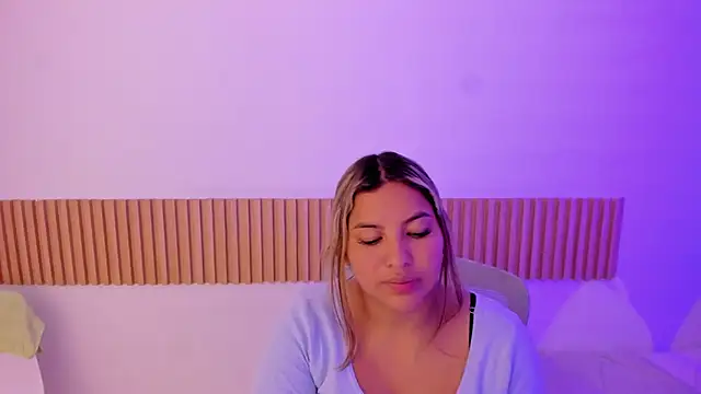 OliviaSweett online show from March 29, 6:52 pm