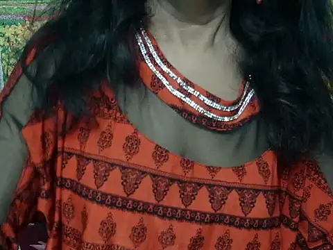 Snapshot of Lovely_bhabhi143 chatting on May 17, 6:00 am Lovely bhabhi143 online show from May 17, 6:00 am