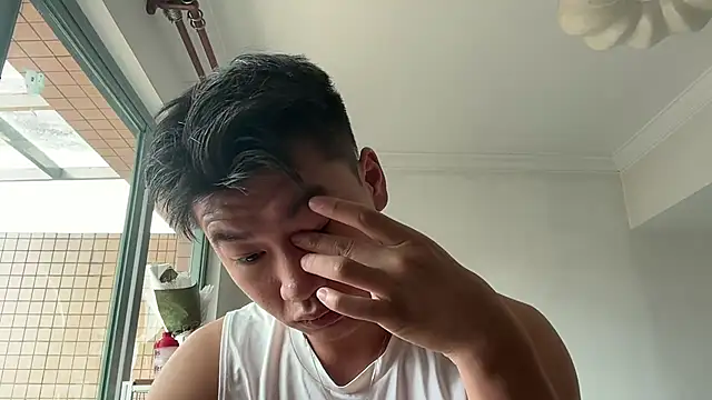 Snapshot of heywilliam chatting on October 26, 2:28 am heywilliam online show from October 26, 2:28 am