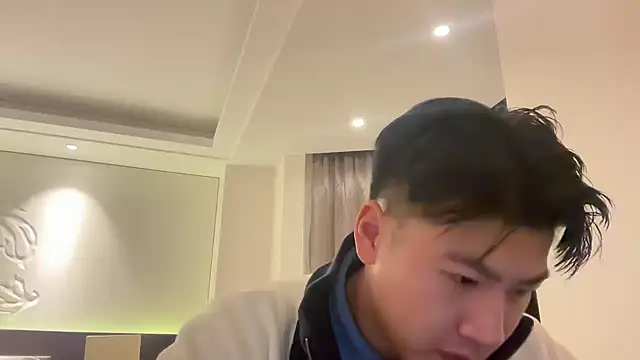 Snapshot of heywilliam chatting on February 1, 1:53 pm heywilliam online show from February 1, 1:53 pm