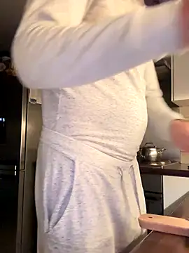 Michel huge online show from November 12, 4:35 am