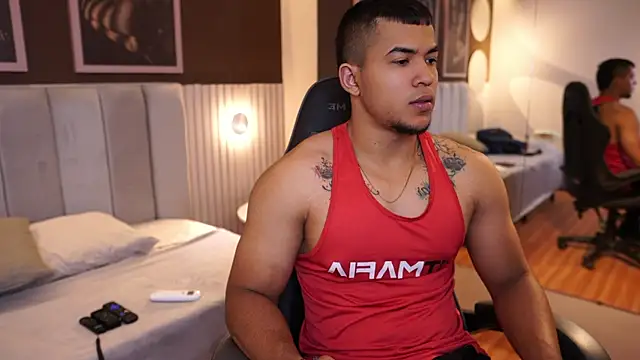 Thiago Valente online show from October 4, 1:09 pm