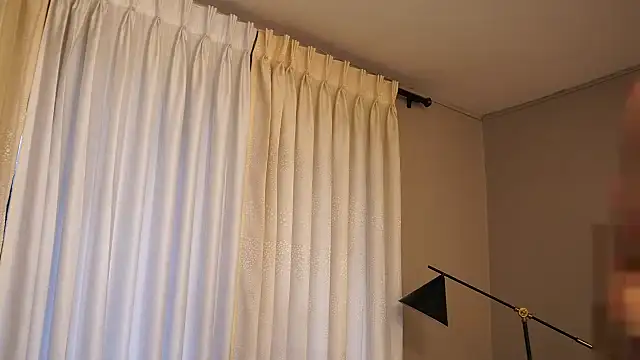 Thiago Valente online show from October 14, 1:01 pm