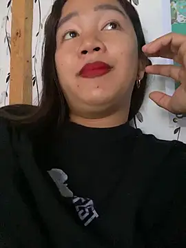 Snapshot of slut_clio chatting on February 11, 4:39 am slut clio online show from February 11, 4:39 am