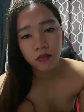 Snapshot of slut_clio chatting on February 12, 5:13 am slut clio online show from February 12, 5:13 am