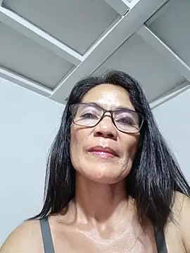 Snapshot of ImYourWoman_55 chatting on June 20, 3:31 am ImYourWoman 55 online show from June 20, 3:31 am